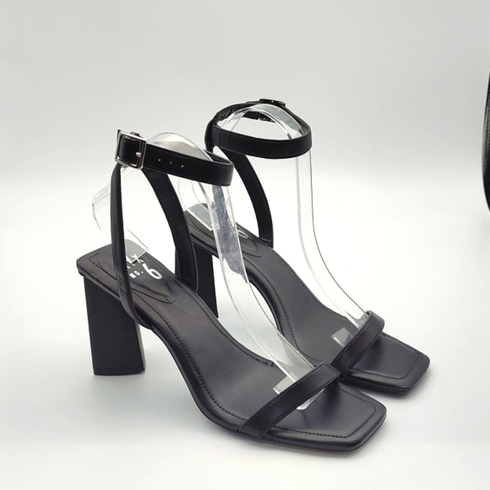 Mix no. 6 Square Toe Heel in Black 🖤 size 7½